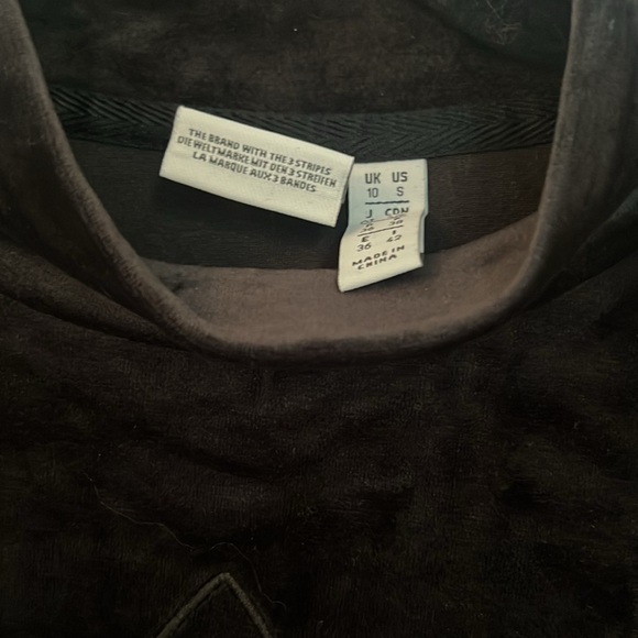 Adidas Originals Size S Velvet finish - Picture 3 of 3